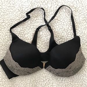 Victoria's Secret Body by Victoria bra